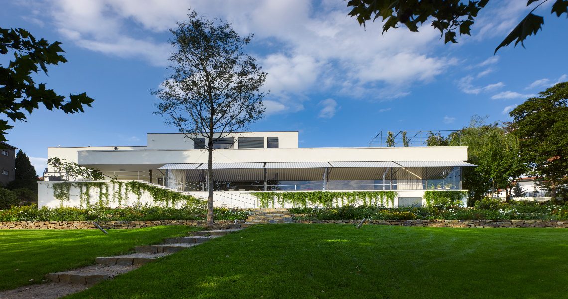 Villa Tugendhat, Garden view (photo David Židlický) (1)