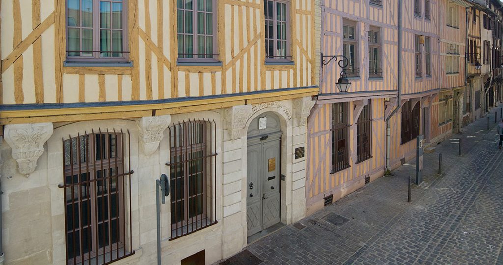1 Synagogue-Rachi-Front_P5_Synagogue-Rachi-1024x539